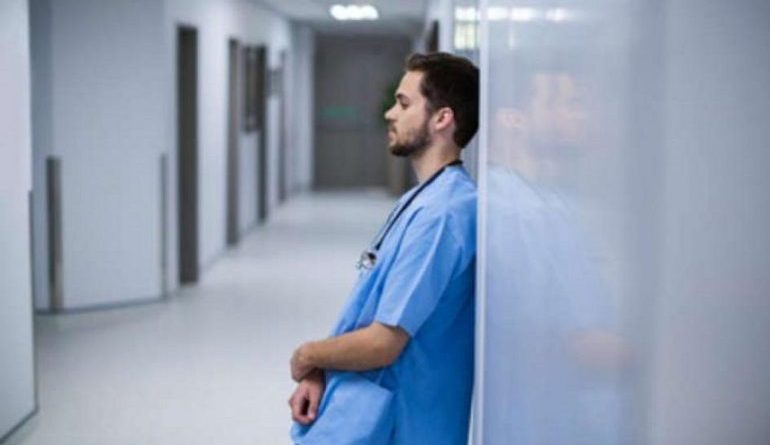 Carenza infermieri, De Palma (Nursing Up): "Tra 10 anni la voragine potrebbe essere incolmabile"
