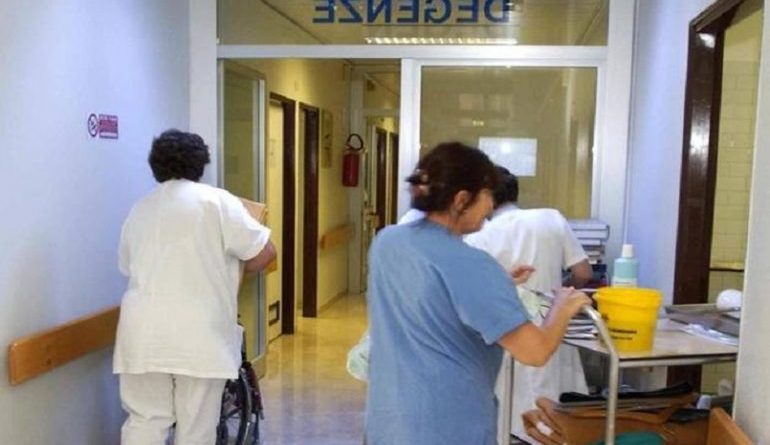 Trento, pochi candidati al concorso per infermieri: resta la carenza di personale