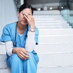 Burnout, ne soffrono il 52% dei medici e il 45% degli infermieri